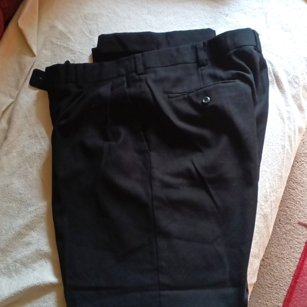 Men's Axist black dress pants 33 x 30 length